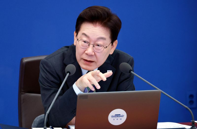 이재명 대통령이 20일 청와대에서 열린 국무회의에서 발언하고 있다. 뉴시스