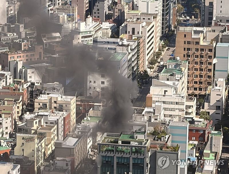 서울 역삼동 빌딩서 화재 (출처=연합뉴스)