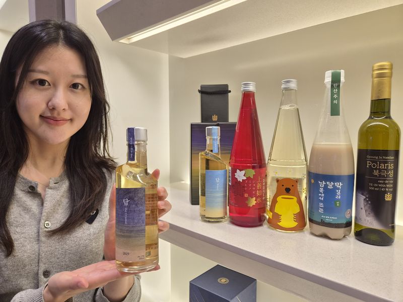 롯데백화점 부산본점이 오는 23~29일 지하 1층 행사장에서 '2026 대한민국 주류대상 특별기획전'을 연다. 롯데백화점 제공