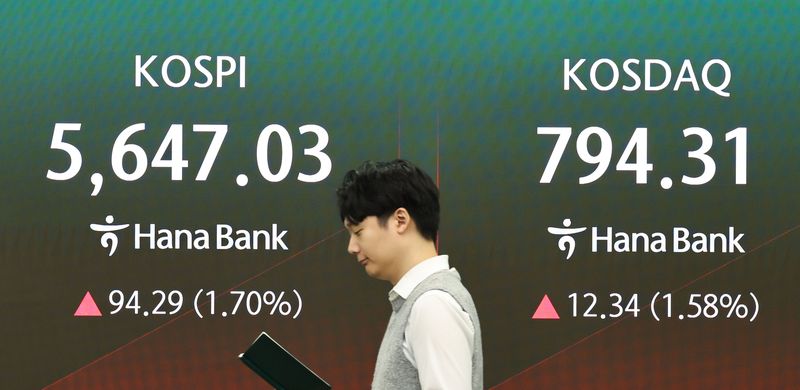 급락 하루 만에 반등…SK하이닉스 5%·삼성전자 4% 급등