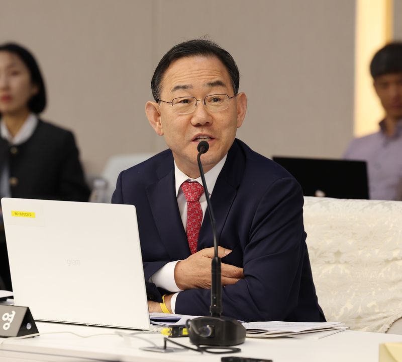 국민의힘 주호영 의원이 21일 울산시청에서 열린 국회 행정안전위원회의 울산시 국정감사에서 질의하고 있다. 연합뉴스