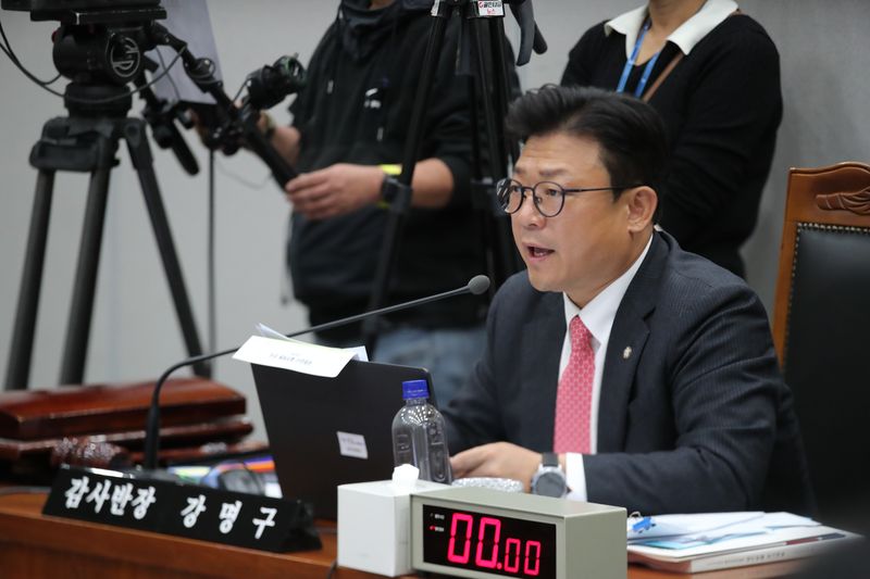 강명구 국민의힘 의원이 20일 경북 안동 경북도청에서 열린 국회 행정안전위원회(행안위)의 2026년도 국정감사에서 질의하고 있다. 2026.10.20 ⓒ 뉴스1 신성훈 기자