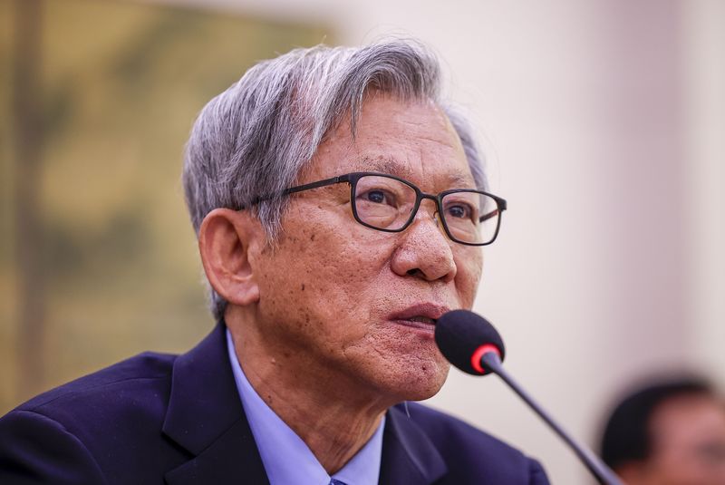 ‘친일파 글씨 셀프 출품’ 유홍준 사의… "전적으로 저의 책임"