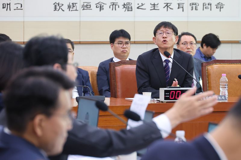 최길수 특별감찰관 후보자가 18일 서울 여의도 국회 법제사법위원회에서 열린 인사청문회에서 의원 질의에 답변하고 있다. 2026.9.18 ⓒ 뉴스1 신웅수 기자