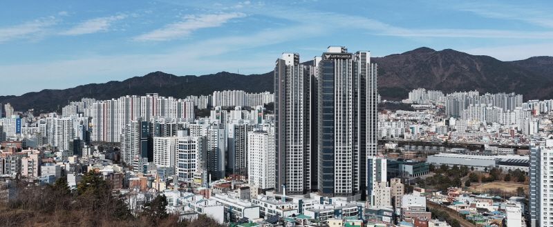 부산 전세 매물 감소세…‘가야역 롯데캐슬 스카이엘’ 486가구 전세 공급