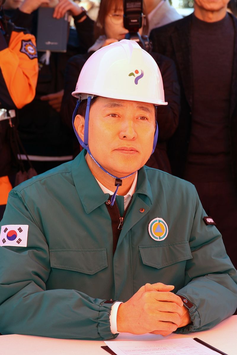 오세훈 서울시장이 22일 서울 양천구 목동종합운동경기장에서 열린 2026년 하반기 재난 대응 안전한국훈련에서 상황판단회의를 주재하고 있다. 사진=서동일 기자