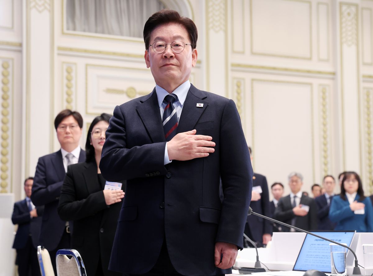 李대통령, '경상수지 흑자 2위'에 "우리 경제에 큰 기회의 물결"