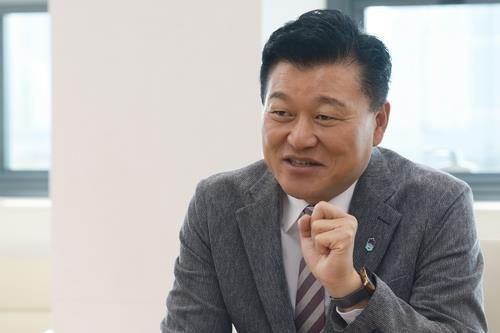 신용한 충북도지사 (출처=연합뉴스)