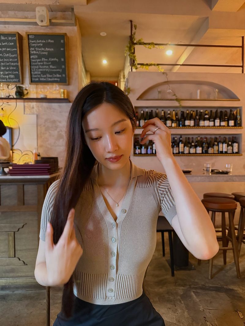 문가영, 편안한 미소 속 '여친미' 폭발…볼륨감도 과시