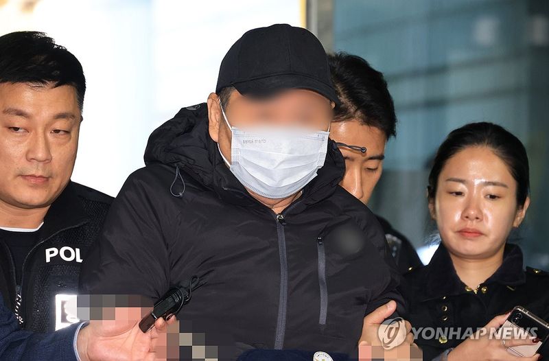 영장심사 출석하는 역삼 방화 피의자 (출처=연합뉴스)