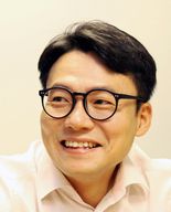 [기고] 환자 편의와 동네약국 생존, AX서 답찾다