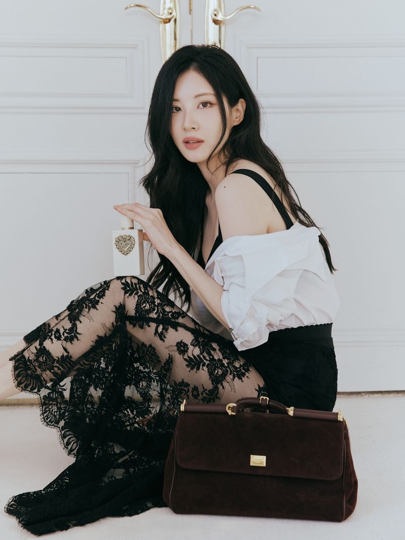 서현, 셔츠 걸친 채 속옷 드러내며 뽐낸 반전 볼륨감…도발적 아우라 [N샷]