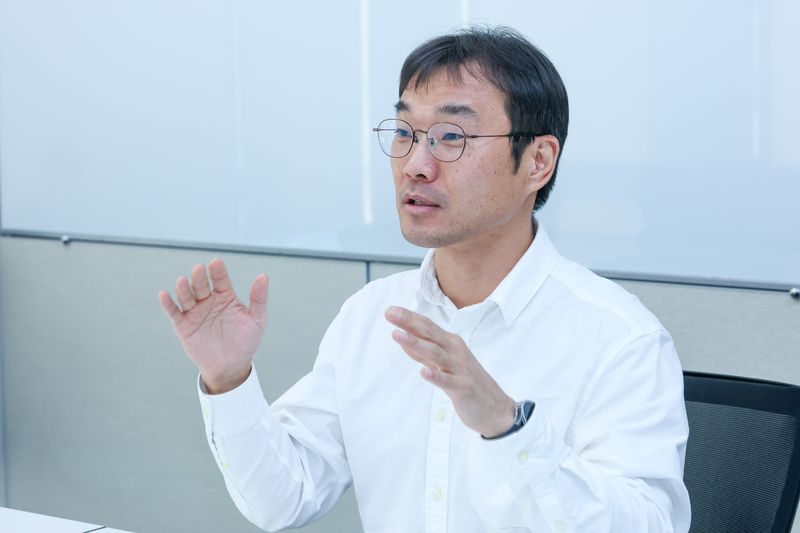 정성모 LG유플러스 AI기술지원팀 팀장은 29일 자신이 발굴한 인공지능(AI) 회의록 서비스가 전사 업무 도구로 채택된 경험을 소개하며 "개별 직원들도 노력하면 인공지능 전환(AX)을 이뤄낼 수 있다는 자신감을 얻었다"고 말했다. LG유플러스 제공