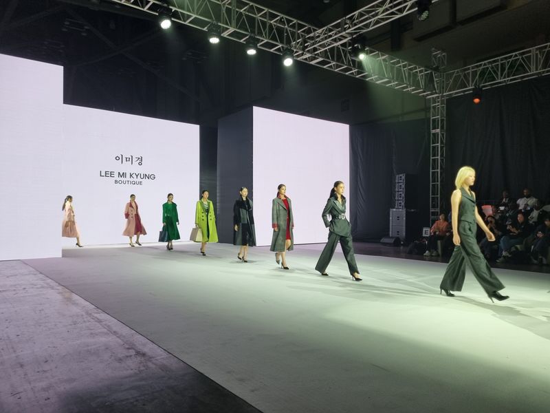 '2026 부산패션위크' 벡스코서 막 올렸다